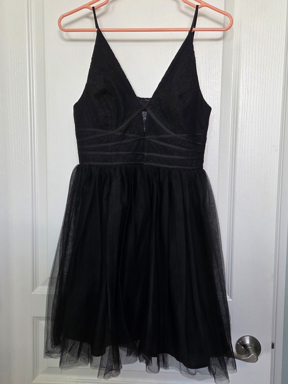 BCBGeneration Black Spaghetti Strap Tulle Mini Dress Size 6 New With Tag